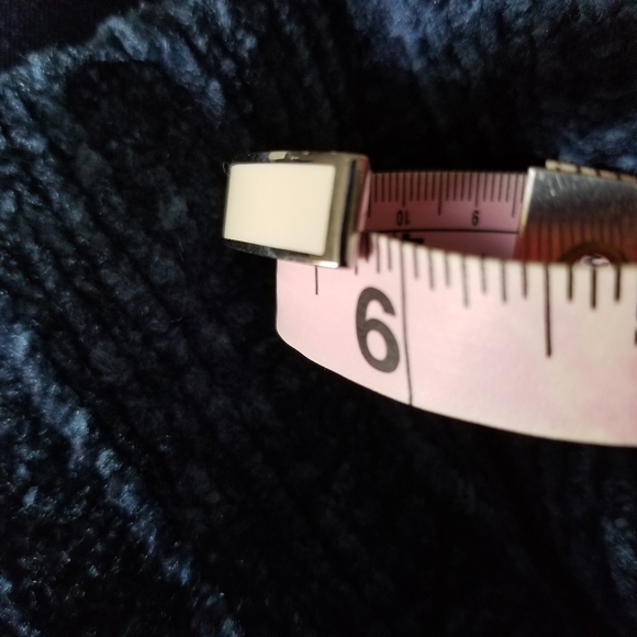 Calvin Klein Modern Minimalist Style Enamel Bracel - Picture 12 of 13